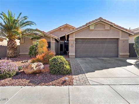 It contains 2 bedrooms and 2. . Zillow goodyear az